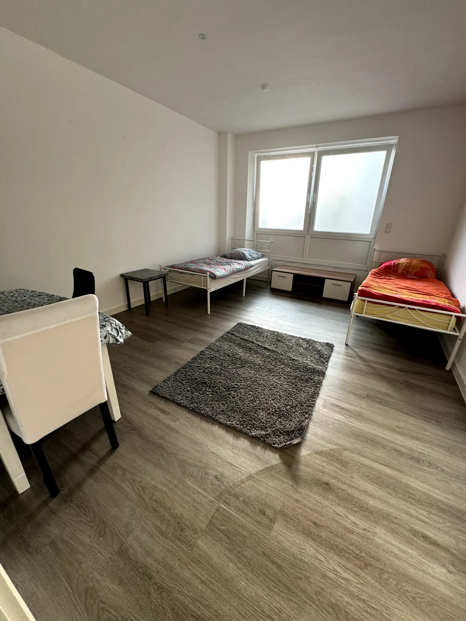 Monteur-Apartment Leverkusen – Vollausgestattete Küche & Einzelbetten