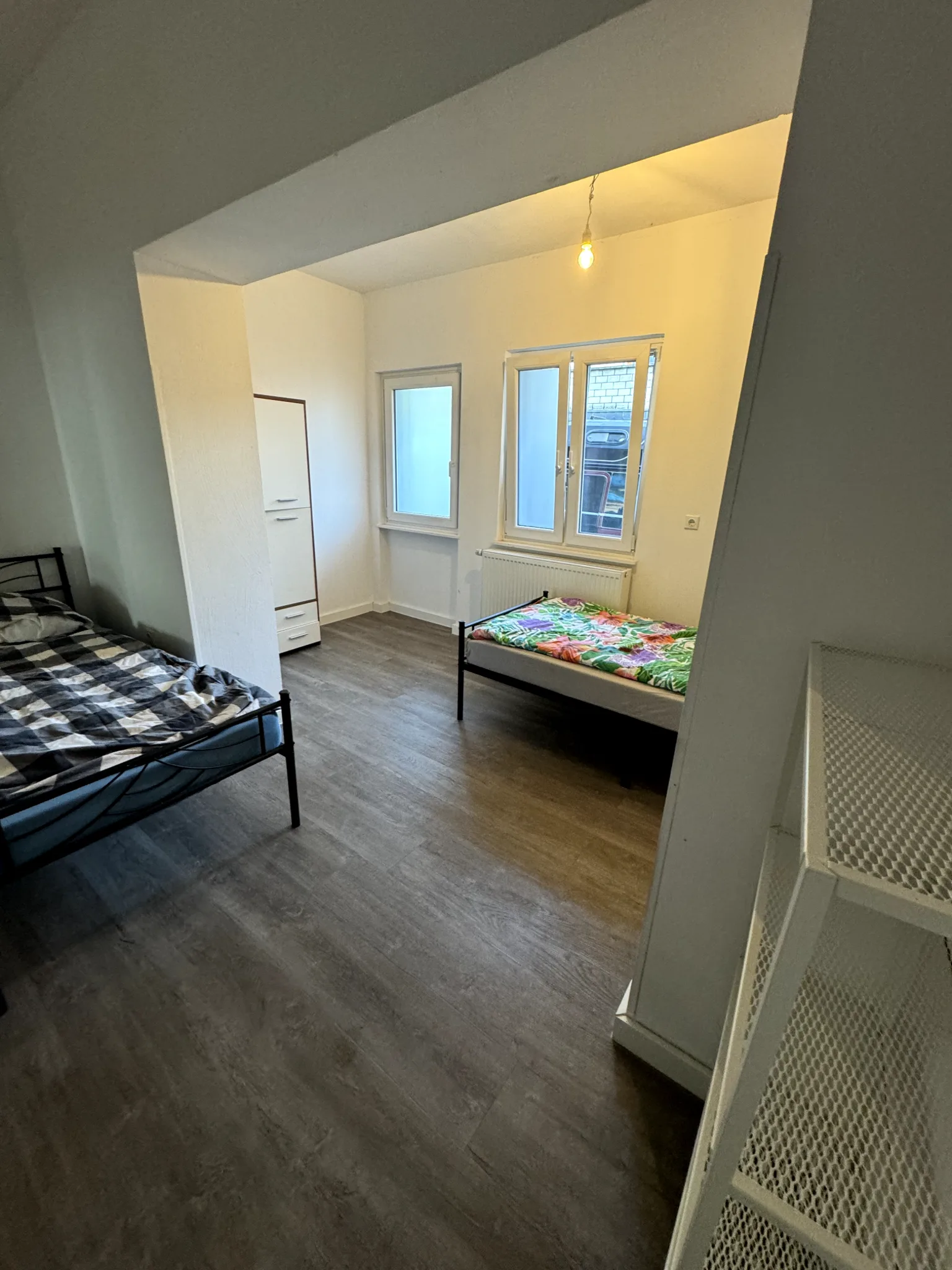 Monteur-Apartment Leverkusen – Vollausgestattete Küche & Einzelbetten – Bild 5