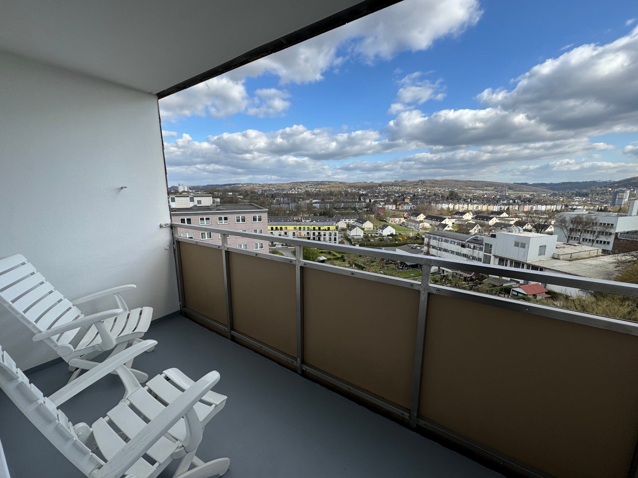 Monteurwohnung für 8 Personen in Wuppertal – mit Balkon – Bild 3