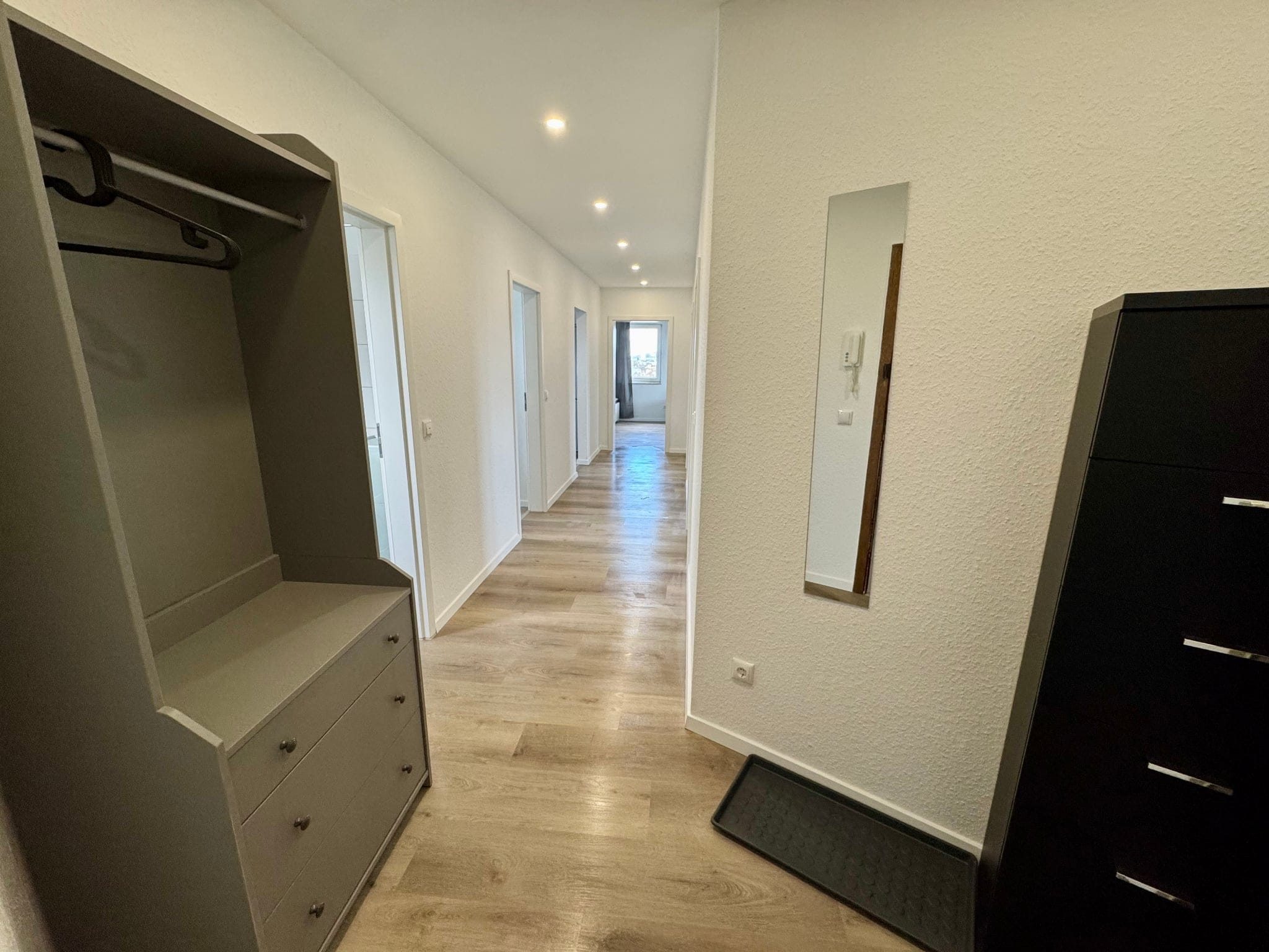 Monteurwohnung für 8 Personen in Wuppertal – mit Balkon – Bild 4