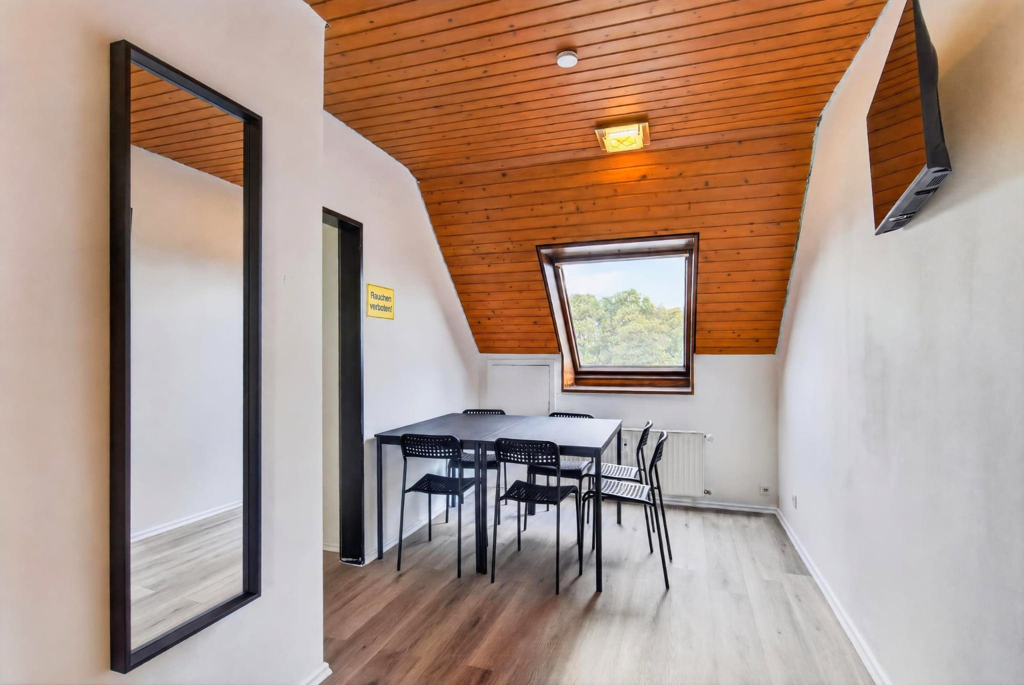 Monteurwohnung für 8 Personen in Solingen – mit Balkon – Bild 3